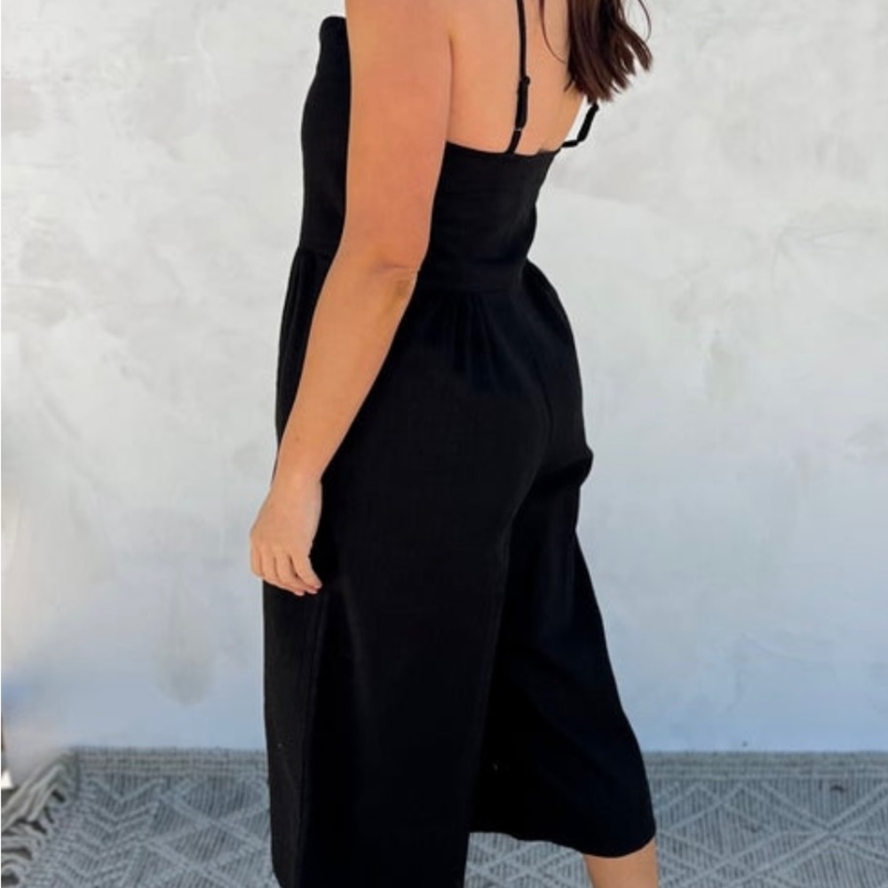 🔥🔥Black jumpsuit NWT 🔥🔥 - Picture 3 of 5